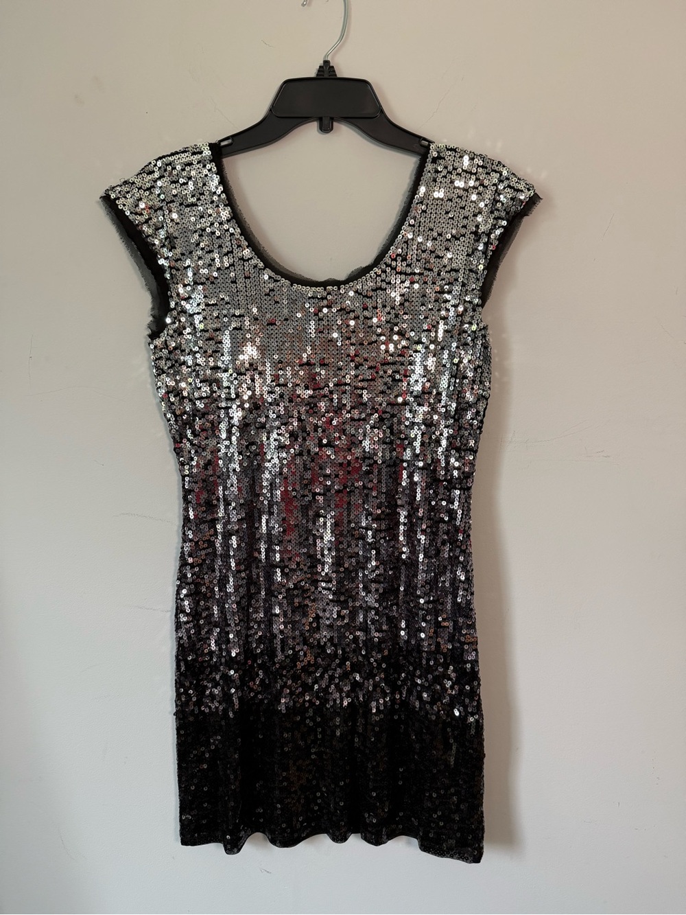 WHBM Silver Ombré Sequined Mini Dress Women’s Size Small - Picture 4 of 4
